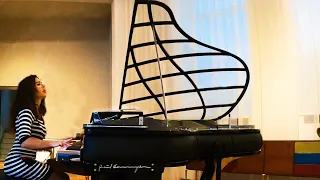 Asturias Albéniz on a luxury piano designed by Poul Hennigsen.