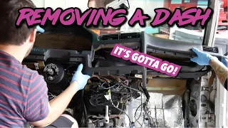 We Remove the BMW E30 325i Dash!