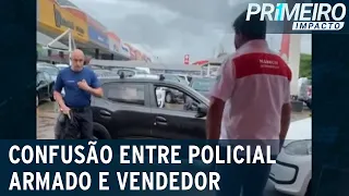 PM armado e vendedor brigam em concessionária de veículos | Primeiro Impacto (08/11/21)