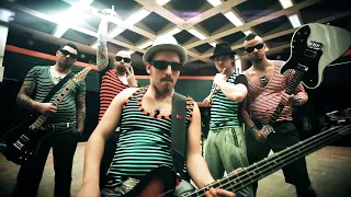 Blind Myself - Bizonyos szempontból gazdagok dala (2012 hivatalos videó)