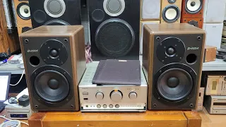 Bộ amply onkyo a 911m và loa onkyo d 202a giá 5tr nghe nhạc vàng, không lời hay.lh 0966594581