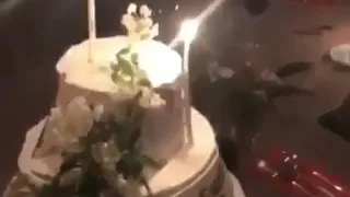 Murat Boz Aslı Enver'in doğum gününde pasta kesti