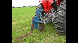 MASSEY FERGUSON 165 AT WORK WITH BROWNS MOLE PLOUGH