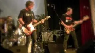 DENIZ TEK (Radio Birdman) 'Hand Of Law' live at the Caravan Music Club