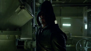 Green Arrow Fights Bank Robbers - Arrow S1E6