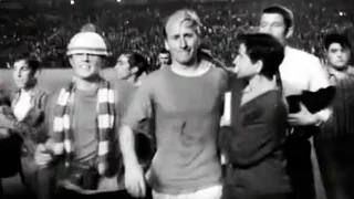 Real Madrid vs Manchester United (1968) Champions League Europe Cup -  Bobby Charlton