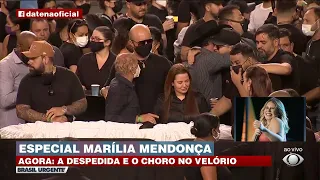 Amigos e fãs se despedem de Marília Mendonça em Goiânia