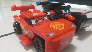 Recreacion en lego de el choque del rayo mcqueen