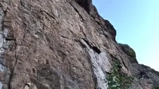 Гусиноозерск скалы / Падение со скалы