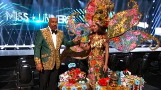 Steve Harvey Flubs Costume Winner of Miss Universe Pageant