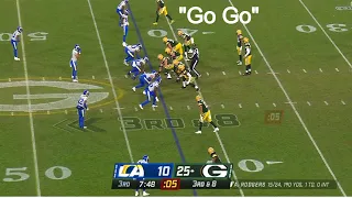 Aaron Rodgers Tells Referee to "GO" as He Stands in The Middle of Everyone