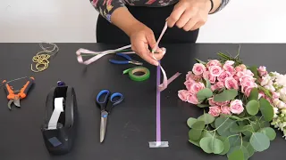 Create a unique flower crown in few simple steps.