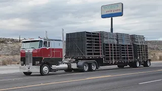 Trucks USA, busy highway Truck Spotting in Arizona