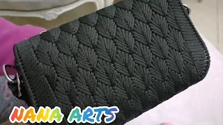 شنطة سوداء شكل ورق الشجر شغل بلاستيك كنفا Black handmade plastic canvas bag