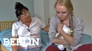 Familiendrama: Tochter erfährt zufällig von Adoption | Teil 1/2 | Auf Streife - Berlin | SAT.1 TV