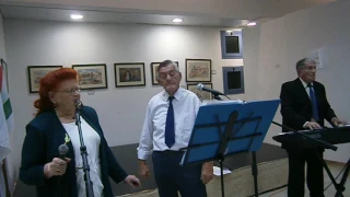 В лунном сиянии поэта и музыканта Евгения Дмитриевича Юрьева поют Мира Гитерман и Арнольд Синицкий