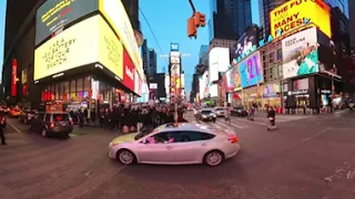 Insta360 x3 With The Mic Adaptor In Times Square NYC (360 Footage)