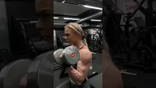 Very strong women 🔥💪😍see her gym performance 💪#shorts #viral #trending #gymmotivation #girl