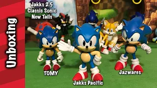 2.5" Classic Sonic and New Version of Tails