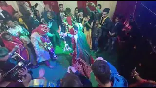 Bride & groom dance on dhol jageero da dance