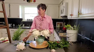 HOW TO ARRANGE PEONIES | Floral design tutorial | Pavé peony flower arrangement in a bowl