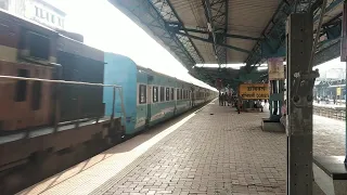 Madly Honking and Hardcore Chugging D-Alco of Kalyan #13307 WDG3A with Jalna Janshatabdhi Express...