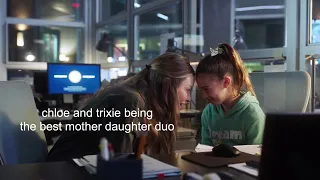 chloe and trixie being the cutest mother daughter duo