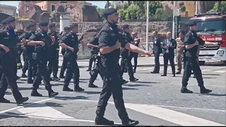 Parata del 2 Giugno   Sfilano i Carabinieri e i loro reparti specializzati