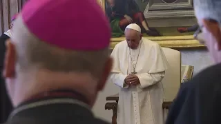 Pope Francis tells bishops he wants to go to Argentina but doesn't know when