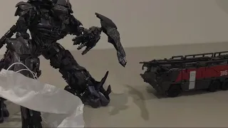 Shockwave vs Sentinel Prime and Optimus Stop motion