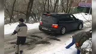 Vladivostok Subaru Forester Pulls Truck Out Of Snow