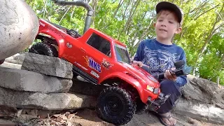 MOE & Dad Play w/ Red & Blue Trucks on the Backyard Trail Course! #Proudparenting | RC ADVENTURES