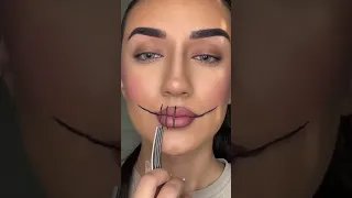 HALLOWEEN MAKEUP HACK! ☠️