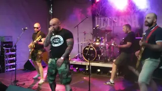 Brigadir (Anarcho Oi Sankt Petersburg (RUS)) Яппи скам! (Yuppie Scum) live @ Potsdam 2018