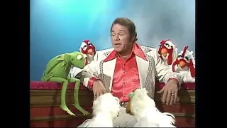 The Muppet Show - 303: Roy Clark - Talk Spot (1978)