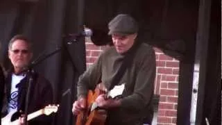 James Taylor (HD) - Shower The People - President Obama Grassroots Rally, Nashua, NH - 10-27-12