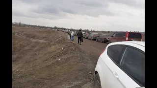 Беженцы в Молдове: огромные очереди на КПП Бессарабка-Серпневое