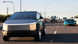 TESLA CYBER TRUCK ON 30S DESTROY LAMBORGHINI STO ON DALLAS HIGHWAY