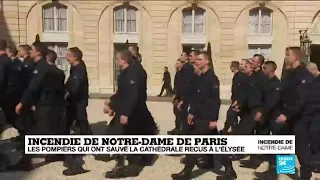 Incendie de Notre-Dame : les pompiers qui ont sauvé la cathédrale reçus à l'Élysée