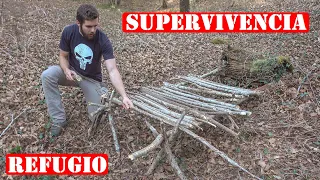 Como Hacer Un Refugio De Supervivencia Básico - Cama Elevada