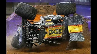 CRAZY MONSTER TRUCKS CRASHES