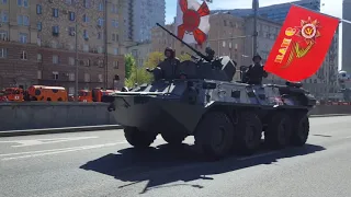 Военная техника возвращается с парада (9 мая 2018)