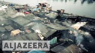 Tondo: Manila's largest slum - The space in between