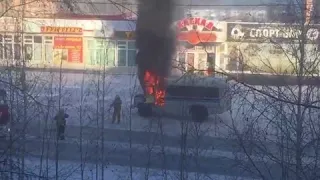 В Ноябрьске в загоревшемся автобусе пассажиров не было