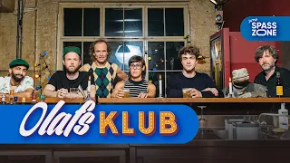 Timon Krause, Benaissa Lamroubal und Michael Hatzius bei Olafs Klub | MDR SPASSZONE