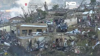 Violenta tempesta in Sudafrica, almeno undici morti: le immagini da Tongaat devastata dal disastro