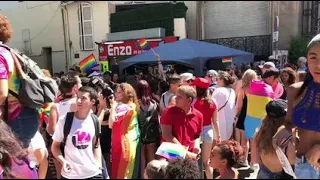 Gay Pride : un défilé coloré, festif et militant à Marseille