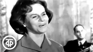 Поет Гелена Великанова (1967)