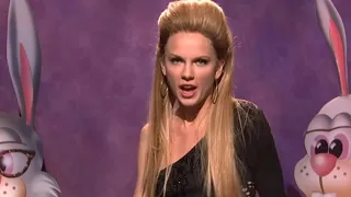 Funny moments of Taylor Swift on SNL! || Swiftly..Hazza13