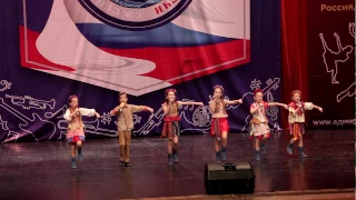 Белорусское попурри Камушек  , ансамбль Заранак, 2016